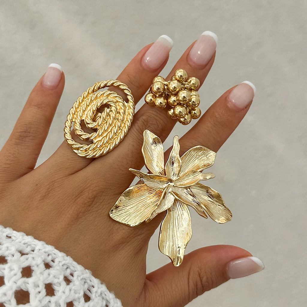 Ingemark Unique Exaggerated Large Petal Flower Rings for Women